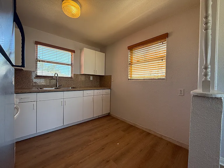 16459 Willow St — Photo 17