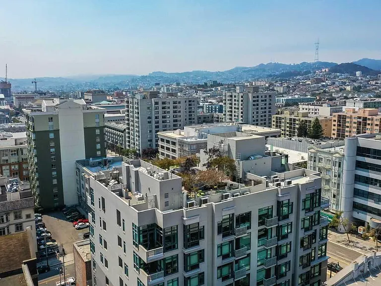 818 Van Ness Ave #804 — Photo 18
