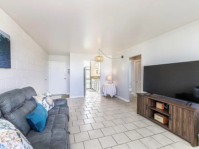 1045 Aheahe Ave #318 — Photo 4