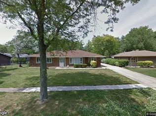 932 Gregory Ln, Schaumburg, IL 60193