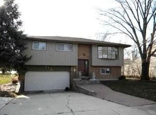 350 Waxwing Ave, Naperville, IL
