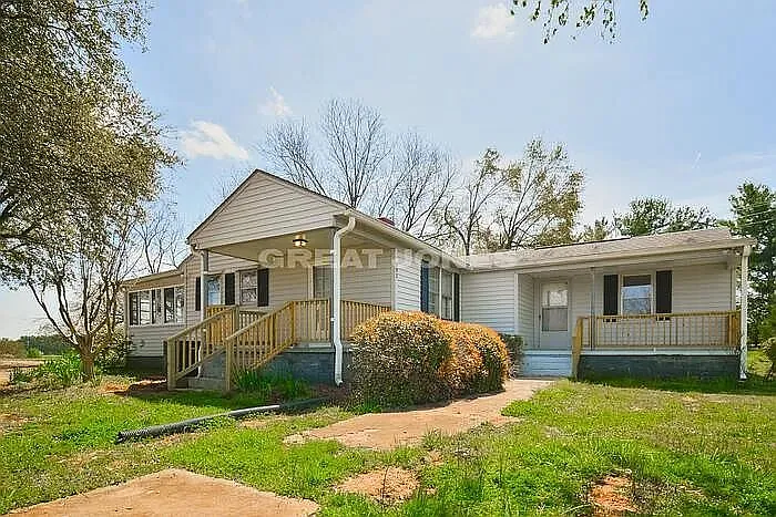 jpg - 767 Berry Rd