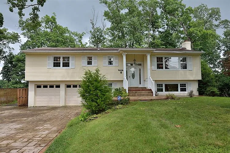 8358 Orange Ct photo 1