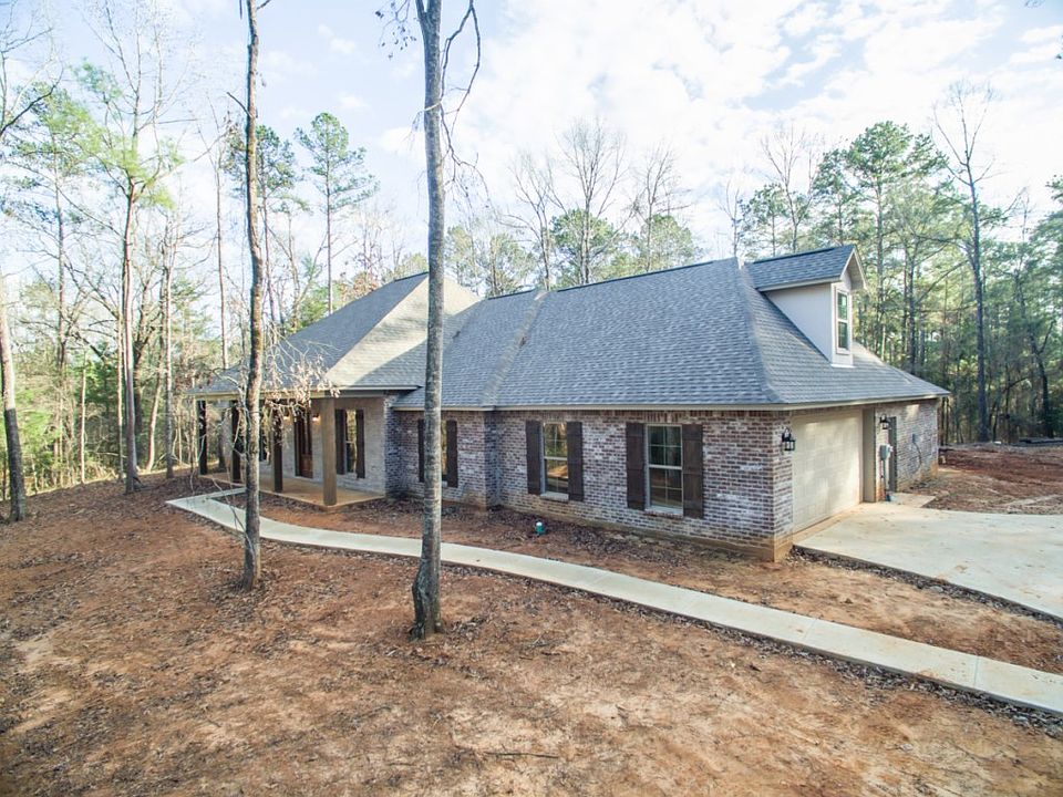 1st image of 160 Fleur De Lis Dr
