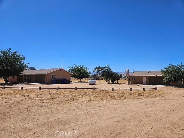 1st image of 16766 Walpi Rd