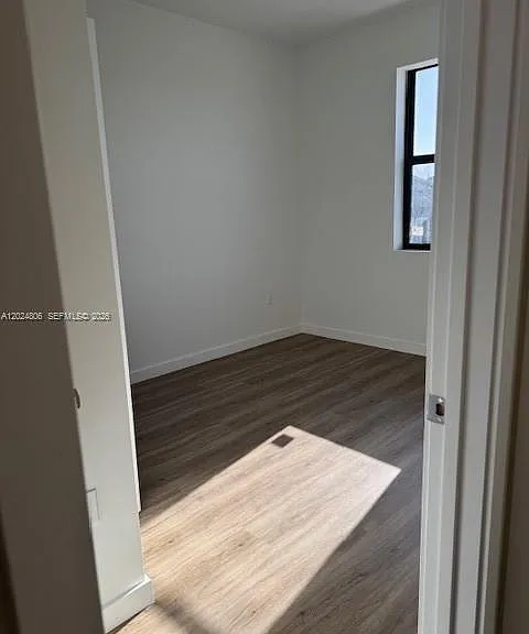 142 NW 10th Pl #A — Photo 18
