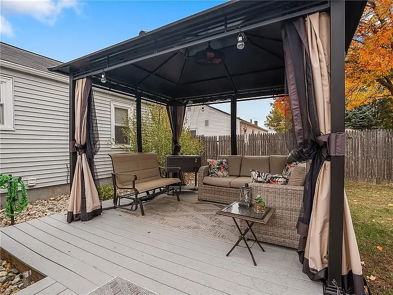 41 Maplecrest Dr — Photo 15