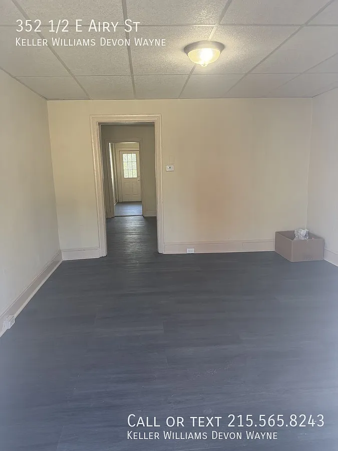 Building Photo - 352 1/2 E Airy St