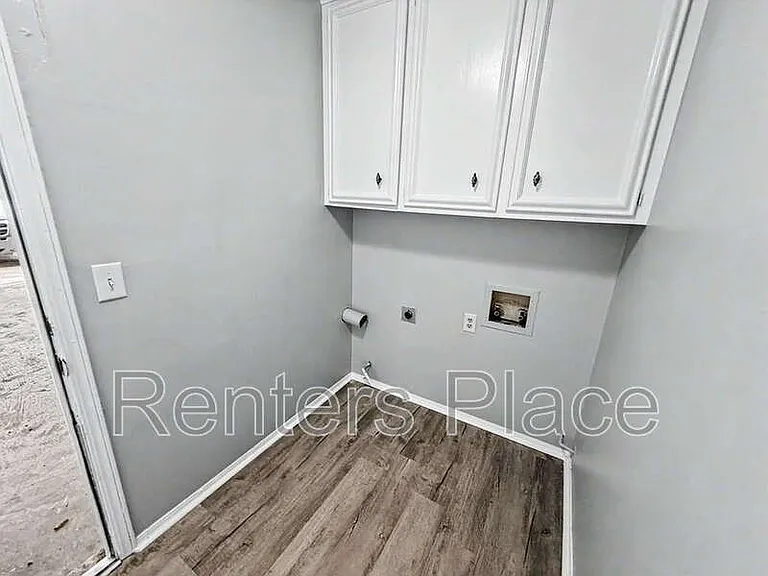 5210 S 74th East Ave — Photo 16
