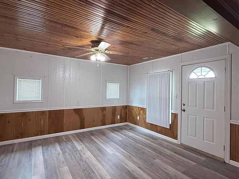 1547 N Piedmont Ave — Photo 16