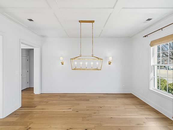 4th image of 1111 Hayne Rd