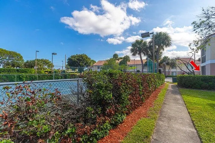 815 W Boynton Beach Blvd #12-106 — Photo 30