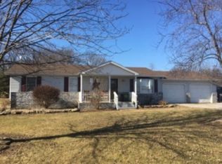 1549 County Road 900 E, Carmi, IL 62821