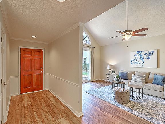 4th image of 9121 Lafayette Ct
