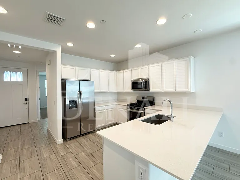 12523 W Calle De Sol — Photo 8