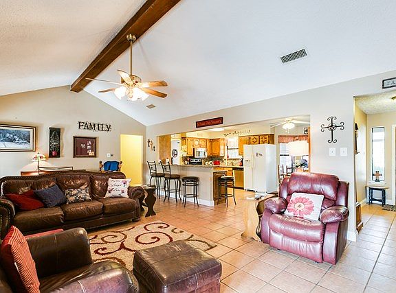 5th image of 5325 Briarwood Dr