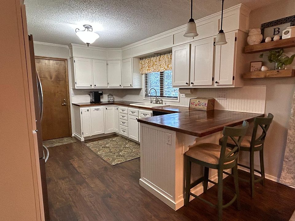 824 Chase Ave, Wakeeney, KS 67672 Zillow