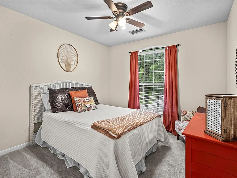 31 Endor Forest Pl — Photo 36
