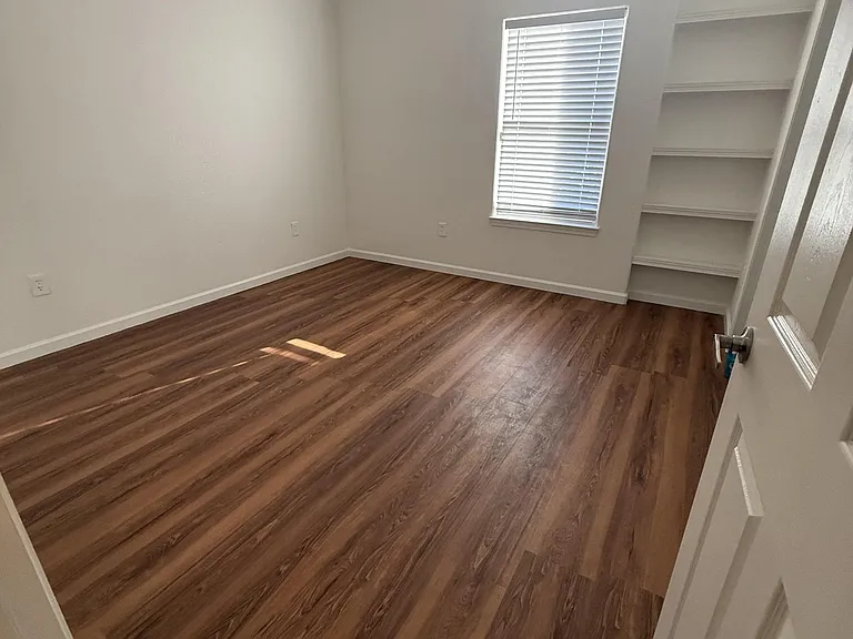 8434 Walerga Rd #315 — Photo 2