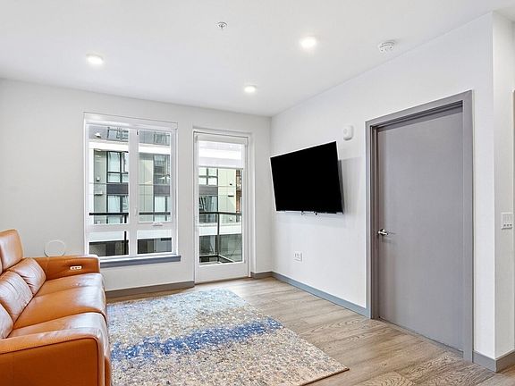 5th image of 11903 NE 128th St #220