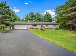 8317 Alan Ct, Rockford, IL 61108