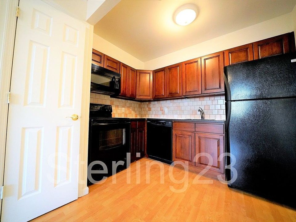 1st image of 27-16 12th St #2A