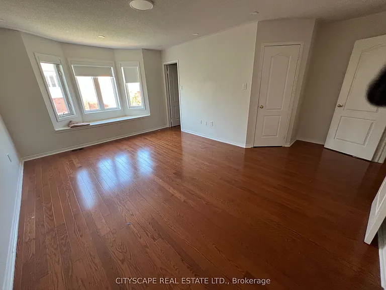 637 Dolly Bird Ln — Photo 22