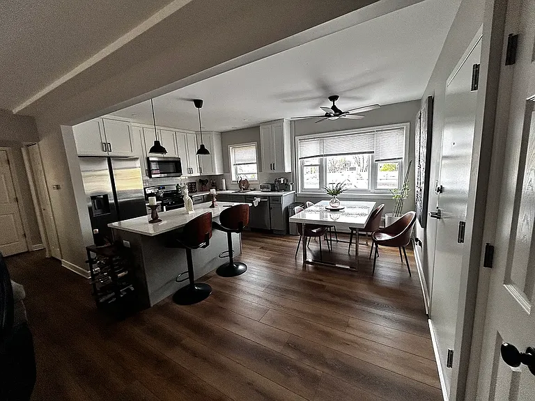 3747 N Harlem Ave #C — Photo 11