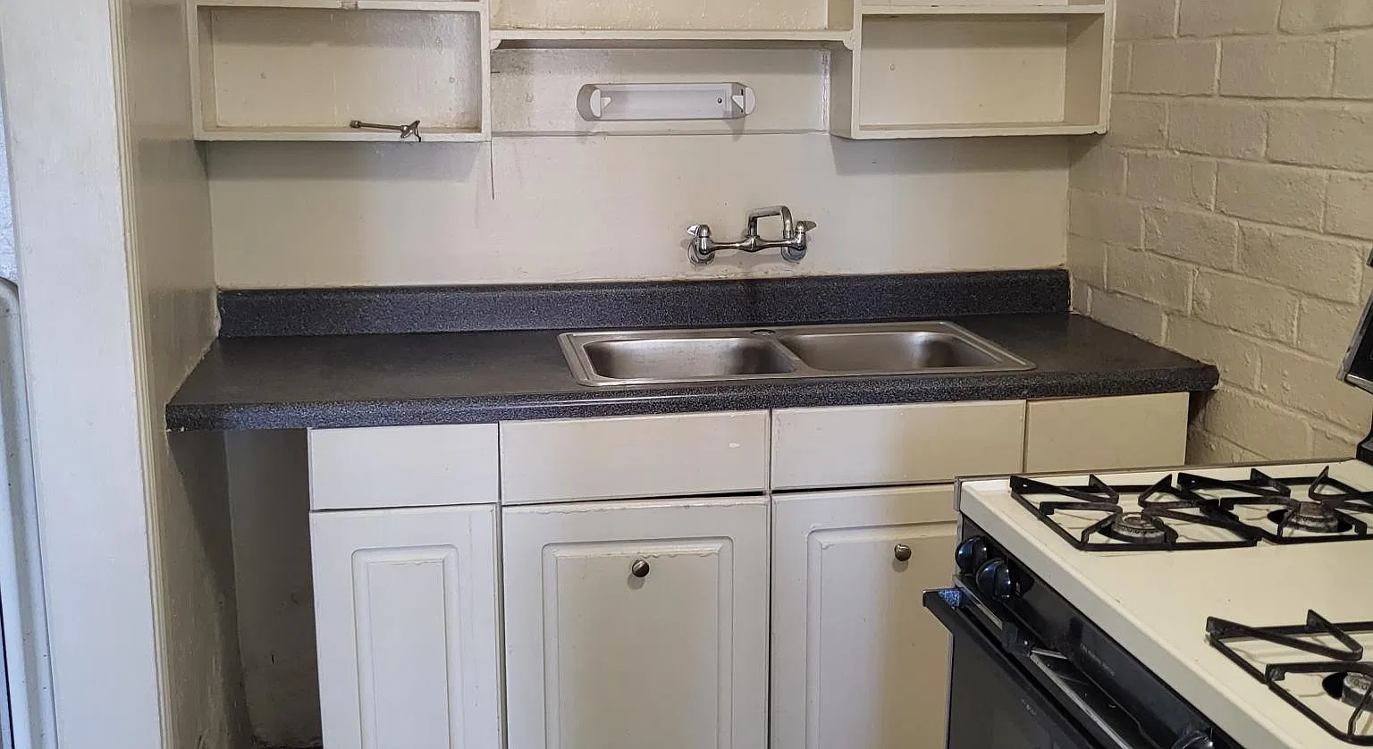1 bed, 500 sqft, $1,200 — Photo 2