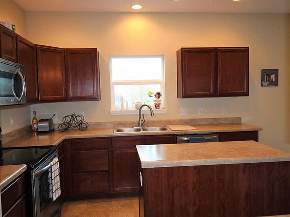 5th image of 2844 Morallion Dr