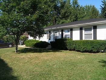 1st image of 7427 Aumack Dr