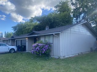 412 S 51st Pl, Springfield, OR 97478