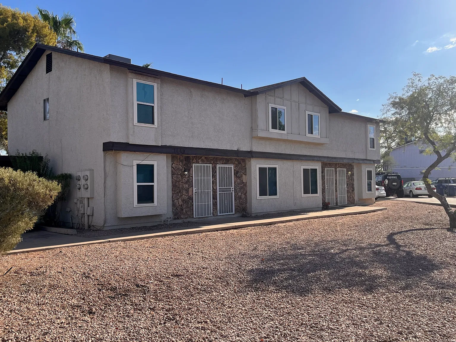 2 bed, 1.5 bath, 900 sqft, $1,400 — Photo 2