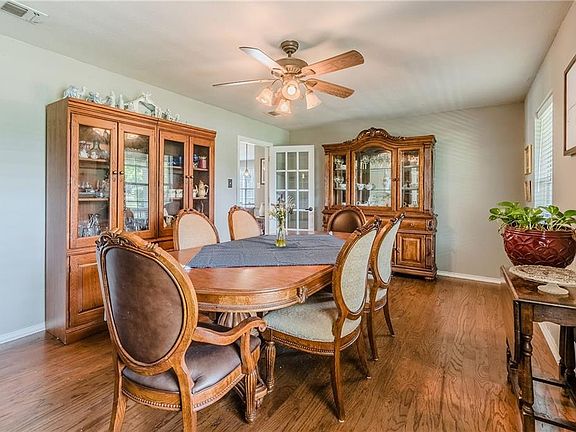 5th image of 1312 Glen Ct