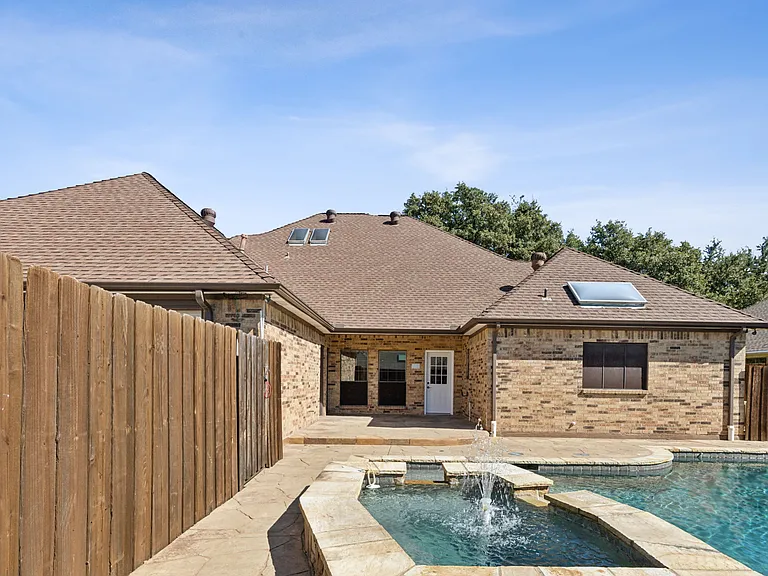 2504 Skipwith Dr — Photo 24