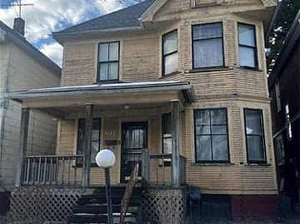 2533 Seyburn St, Detroit, MI 48214