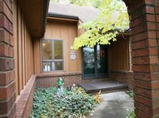 1298 NW 94th Ct, Clive, IA 50325