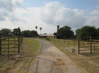 123 Rodriguez Rd, Refugio, TX 78377