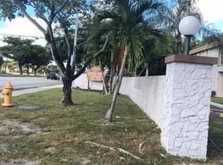 10369 SW 88th St #F2, Miami, FL 33176