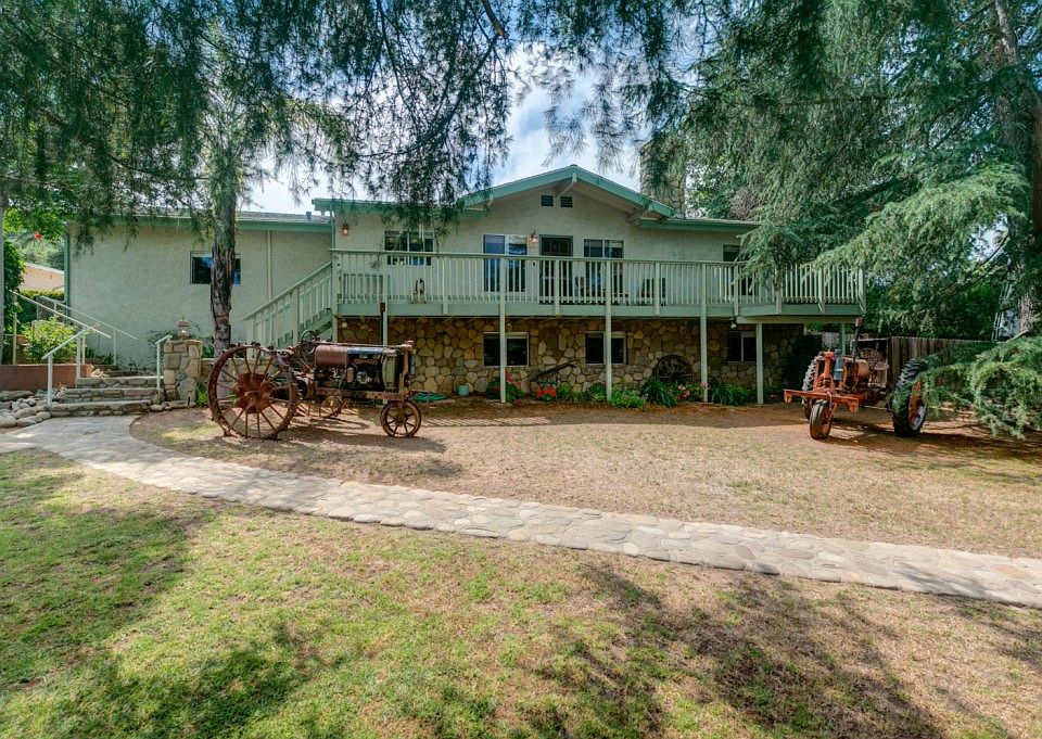 1st image of 1599 Orchard Dr