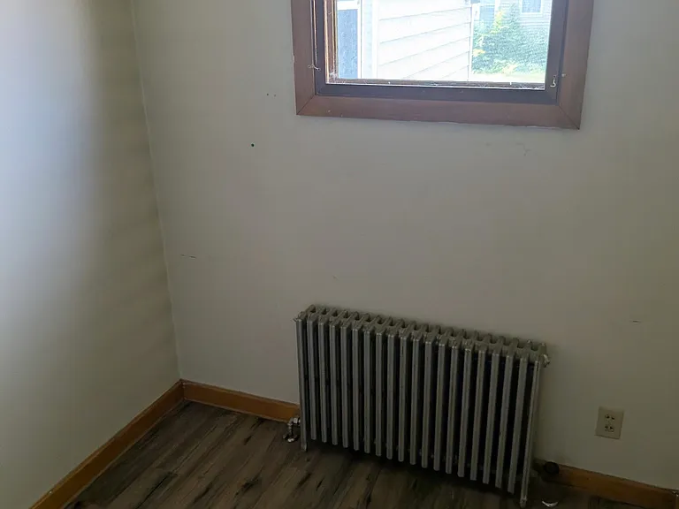 327 E Derry Rd #1 — Photo 5