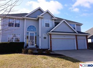 17465 T St, Omaha, NE 68135