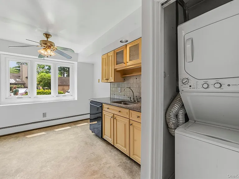 101 Eagle Bay Dr — Photo 12