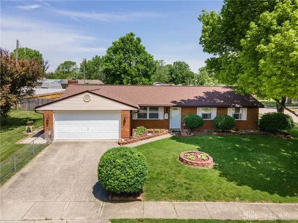 6 Lawndale Ct, West Milton, OH 45383