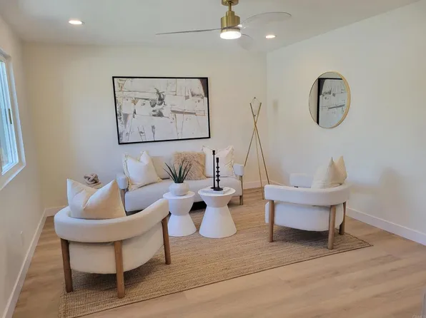 117 Magdalena Dr, Oceanside, CA 92057
