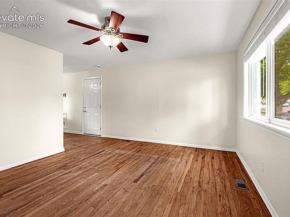 5th image of 1023 Rice Dr