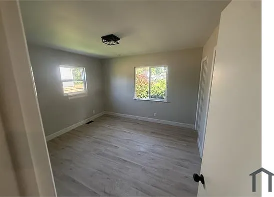 4939 Hayes Rd — Photo 6