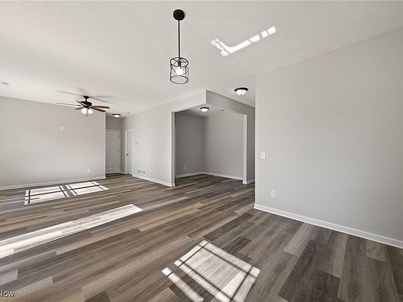 3rd image of 114 Magnolia Ave