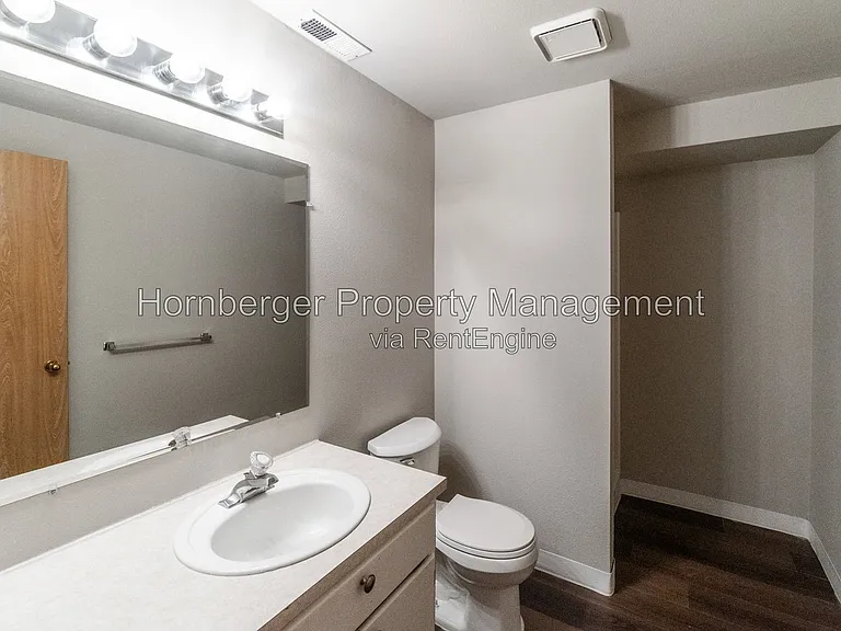 1501 N Regal St #1501 — Photo 13