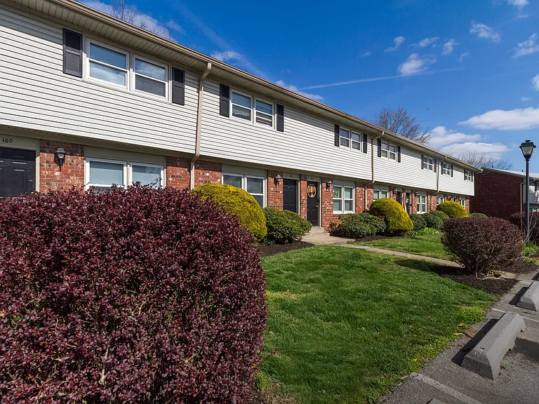 Hidden Creek Community & Landscaping